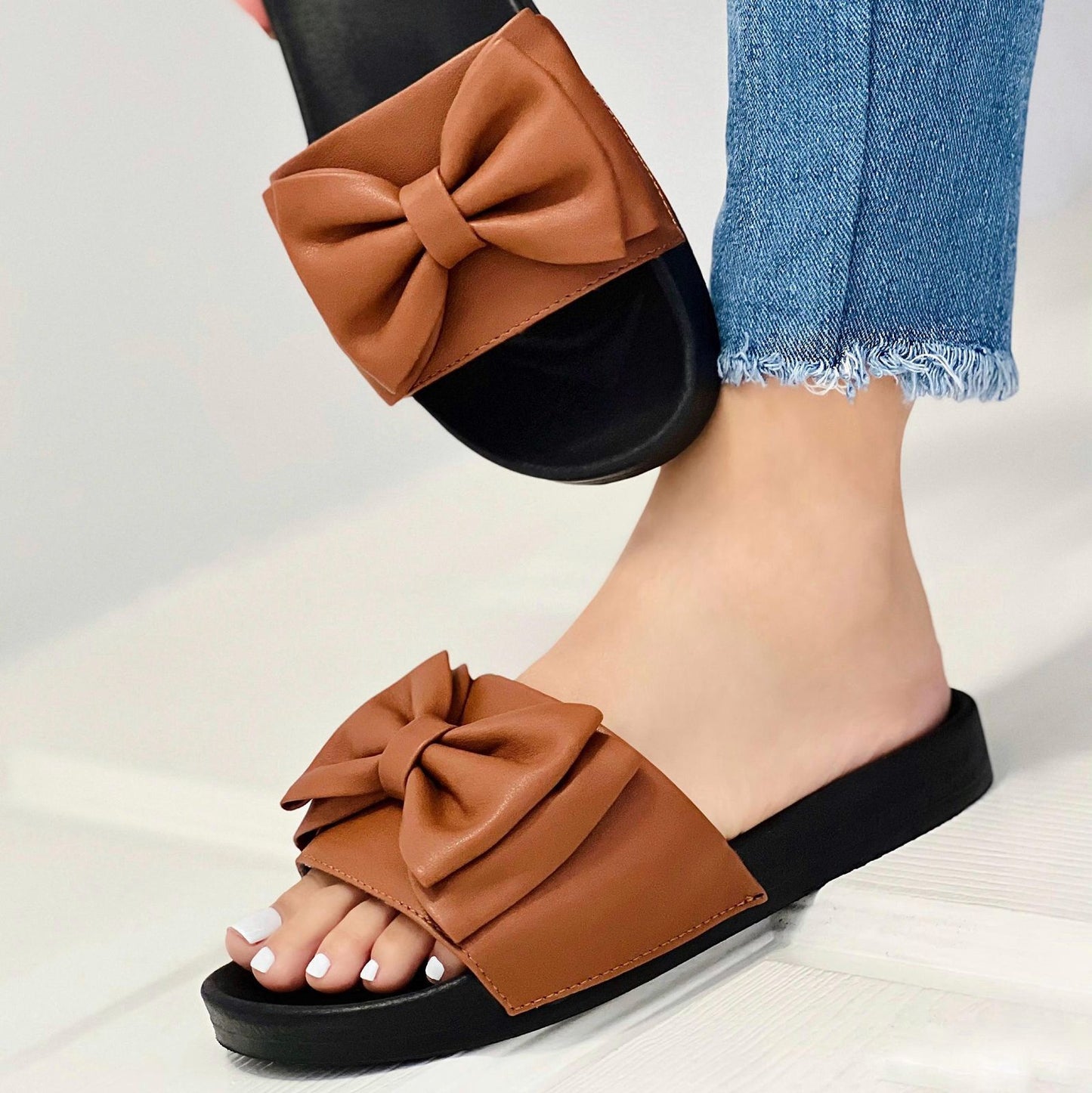 Sandalia Lumina Ultraliviana | La comodidad que tus pies necesitan, el estilo que amas.